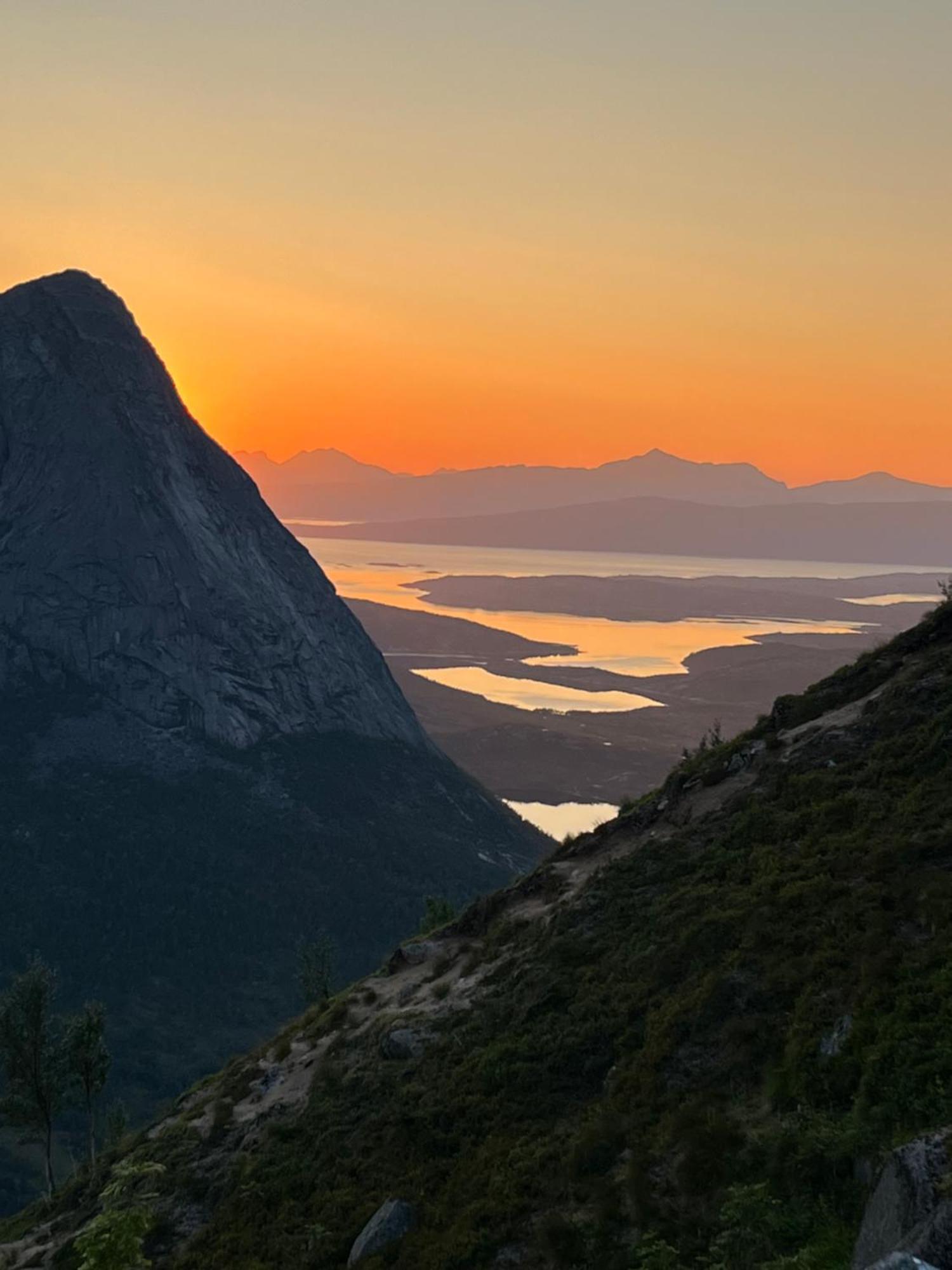 Efjord And Stetind Resort - Cabin Kobbernestinden Ballangen ภายนอก รูปภาพ
