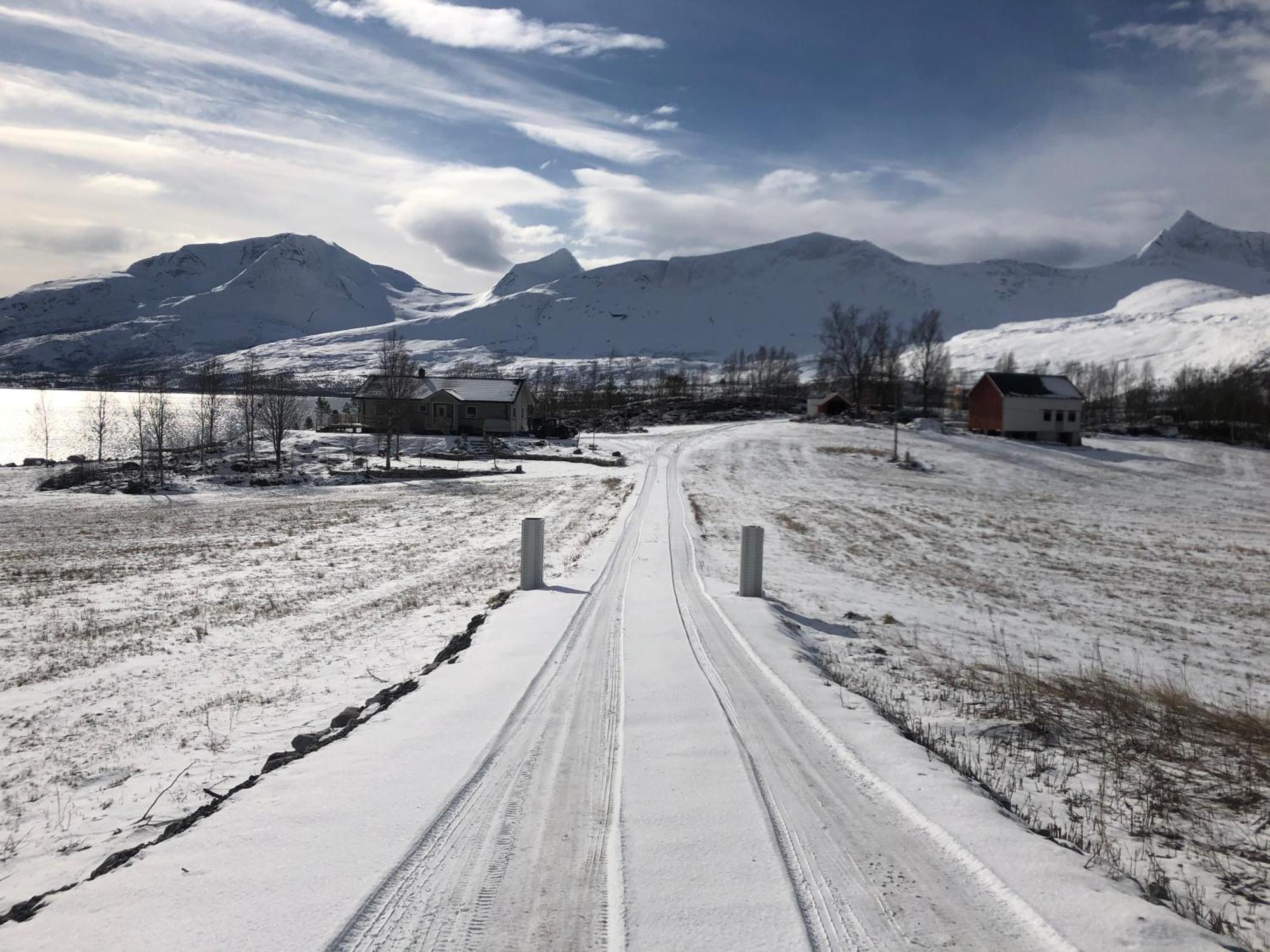 Efjord And Stetind Resort - Cabin Kobbernestinden Ballangen ภายนอก รูปภาพ