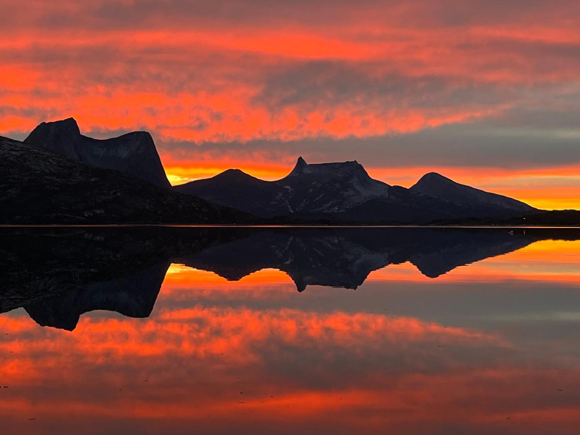 Efjord And Stetind Resort - Cabin Kobbernestinden Ballangen ภายนอก รูปภาพ